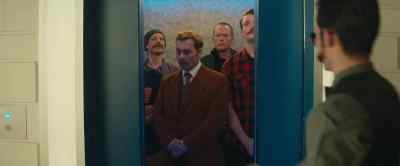 Hold it. - Mortdecai