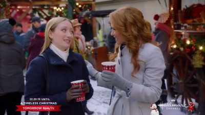 - Hold on a second. - Christmas in Vienna