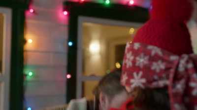 -Hold on, hold on.
-Can I stop? Oh. - The Secret Gift of Christmas