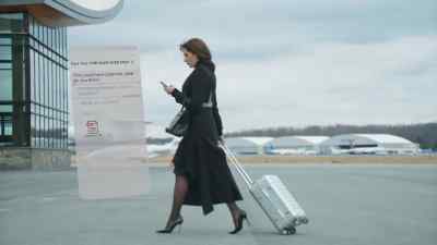 - Hold on.
I can't find my passport. - Younger