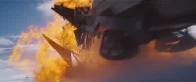 Hold on little mate. - The Fate of the Furious