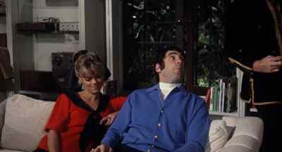 Hold on now.
Hold on to it, my man. - Bob & Carol & Ted & Alice