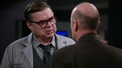 - Hold on.
- Please. - Chicago Med