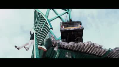MOLLY: Hold on! - Final Destination 5
