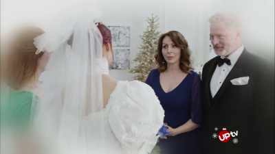 Hold op.
Jeg var din mors værste mareridt. - Christmas Wedding Runaway