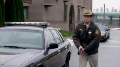 Hold it right there! Stop right there! - Supernatural
