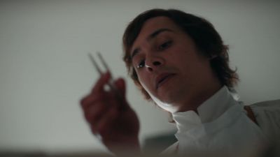 Hold the lung for me, Nurse. - The Essex Serpent