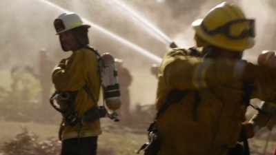 Hold the water! Hoses down! - Fire Country