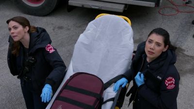 Hold it there, Cruz! - Chicago Fire