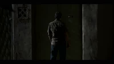 Hold. They're vetting him. Lights out, muj. Execute. Execute. - American Sniper