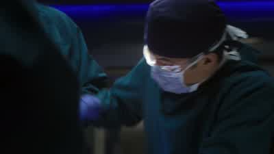 Hold this right there. - The Good Doctor
