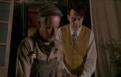 Hold it under there,
like that. - An Awfully Big Adventure