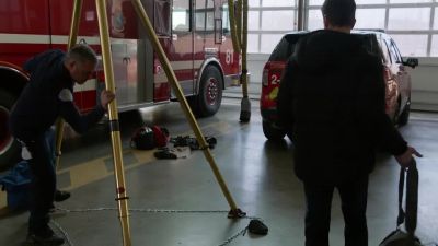 Hold up, you got a snag. - Chicago Fire