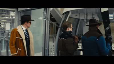 Hold up. - Kingsman: The Golden Circle
