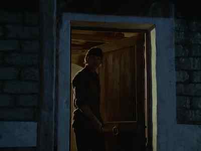 - Hold up!
- Yes, sir. My name is Jamie Wagner. - Chino