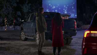 [Holden clicks tongue] - Christmas at the Drive-In