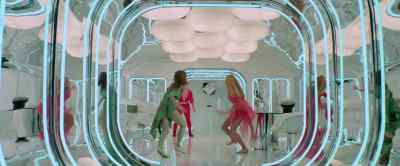 HOLLY
Doc, the machine is spinning! - Logan's Run