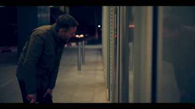 HOLLY: I don't need a drink. - Informer