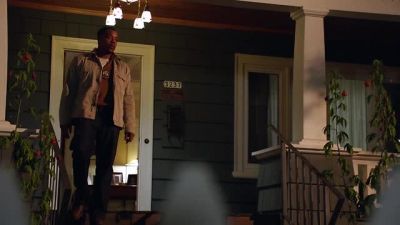 Holly? - Grimm