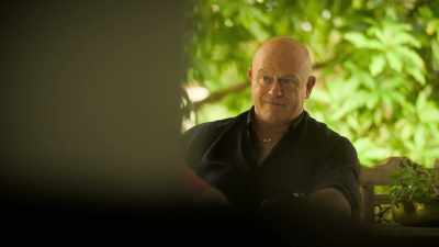 Hollywood makes you believe
it's glamorous, - Ross Kemp: Mafia and Britain