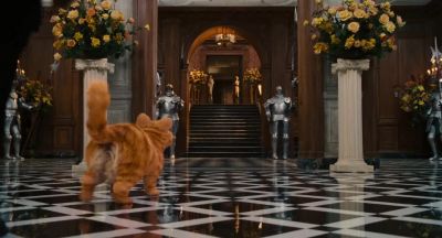 Holy cow I can hear my footsteps - Garfield: A Tail of Two Kitties