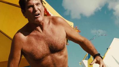 Holy fuck - Piranha 3DD