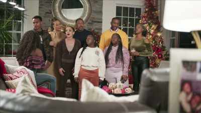 ♪ Holy infant so
tender and mild ♪ - A Wesley Christmas