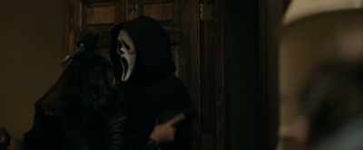 Holy shit it's Ghostface - Scream