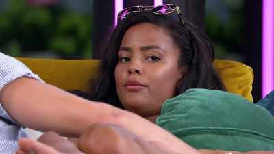 >> HONESTLY, EVERYONE IS PRETTY
MUCH LIKE SURPRISED ME BECAUSE, - Love Island