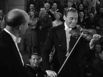 Honestly, folks,
can you tell the difference? - Hollywood Canteen