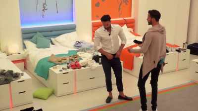 Honestly, if I could take
a step back for you, - Love Island
