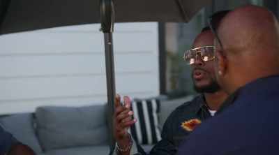 Honestly, I have a problem
with P'Jae, bro, because - Sweet Life: Los Angeles