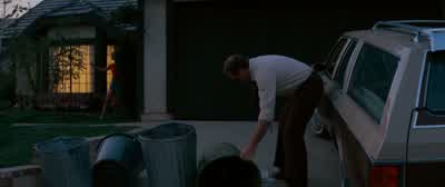 - Honey! Come here! Quick! - Okay. Alright. - Hurry! Before it stops again. - Th-th-the cans here.. - Poltergeist