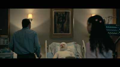 Honey, did you hear that?
Tragedy. Victorine is gone. - The Fall of the House of Usher