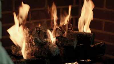 Honey, I think this is what
you're really scared of. - Little Fires Everywhere