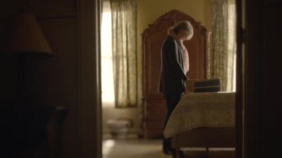 Honey, I'm leaving. - The Vampire Diaries