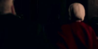 - Honey, please.
- Wait! - The Handmaid's Tale