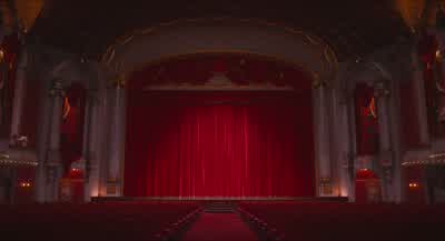 Honey, the show is starting, all right? - Sing