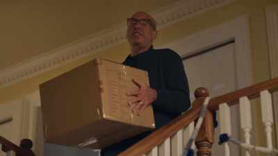 Honey, these boxes
in your bedroom - Round and Round