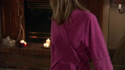 Honey, what are you still doing up? - American Pie Presents: The Naked Mile
