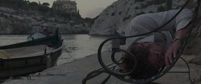Honey why are you doing this Why are you trying to put that in my head - By the Sea