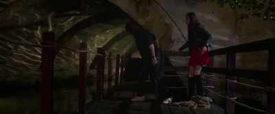 Hope they don't find us.
Bad place to get caught. - Jab Harry Met Sejal