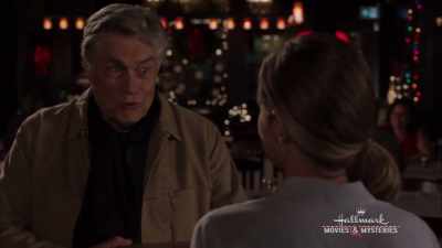 - Hope to see you around.
- And I'm looking forward to being seen. - Christmas Encore