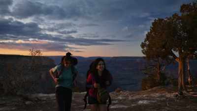 [hopeful music] - Kidnapping in the Grand Canyon