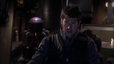 Hopefully, if I take this one
out, the other one will back off. - Stargate Atlantis