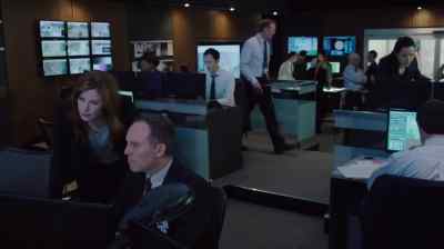 [Hopkins] I got a hit. - The Following