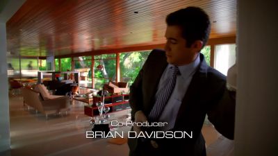 Horatio, there is a
bullet hole in this wall. - CSI: Miami