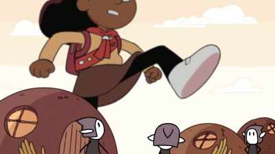 [horn blaring] - Hilda
