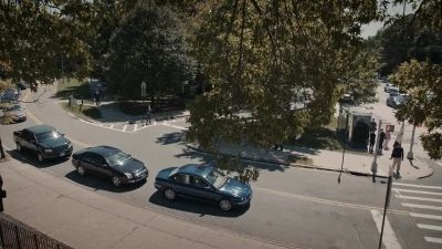 [horn honking] - Madam Secretary