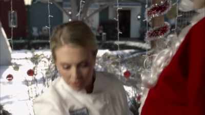           [horn honks] - A Very Nutty Christmas